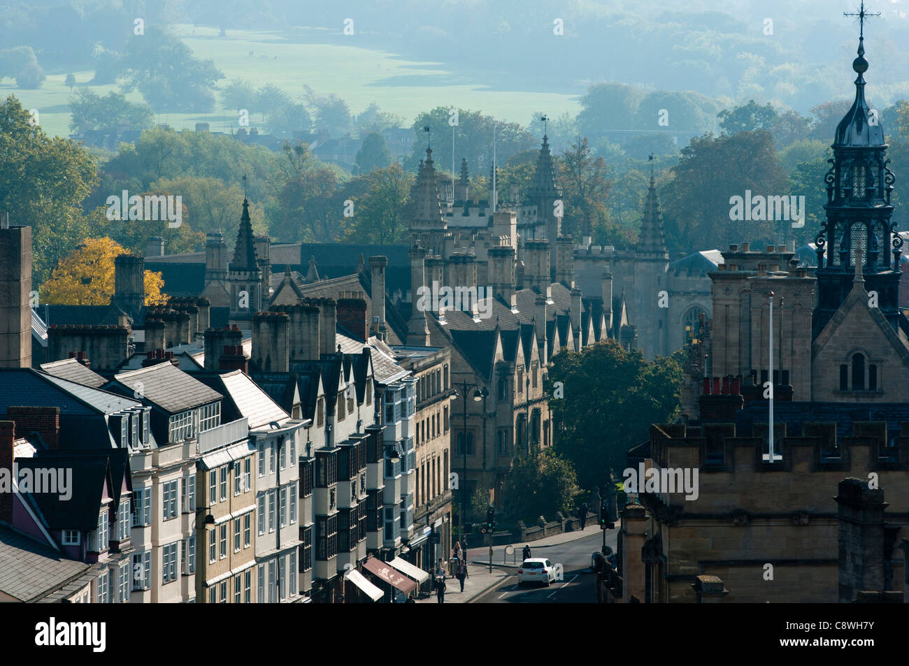 High Street gesehen von der Spitze der Universität Kirche von Str. Mary die Jungfrau Oxford UK Stockfoto