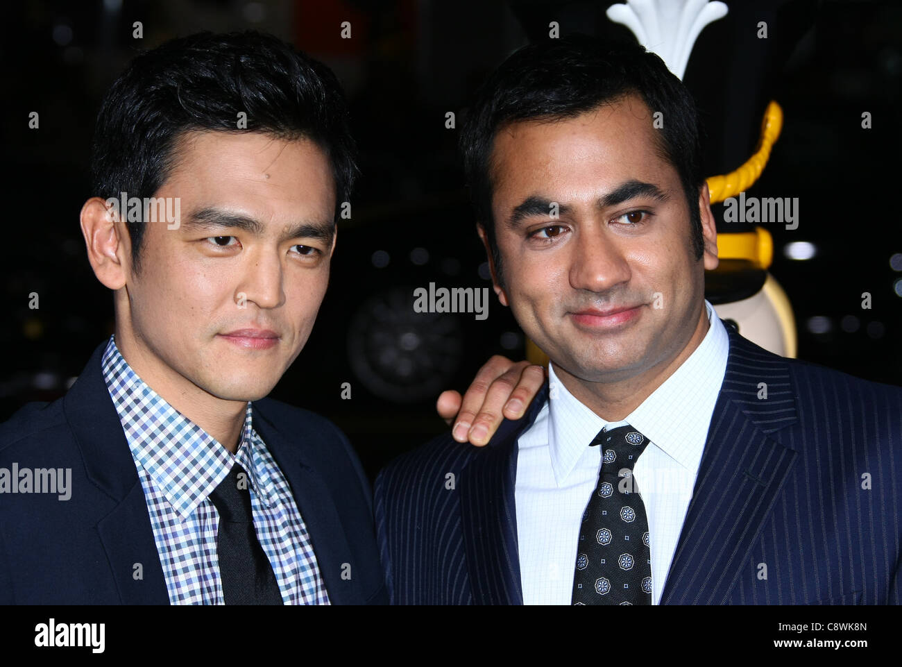 JOHN CHO & KAL PENN A SEHR HAROLD UND KUMAR 3D WEIHNACHTEN. NEUES Zeilen-Kino HOLLYWOOD LOS ANGELES Kalifornien USA 02 November 20 Stockfoto