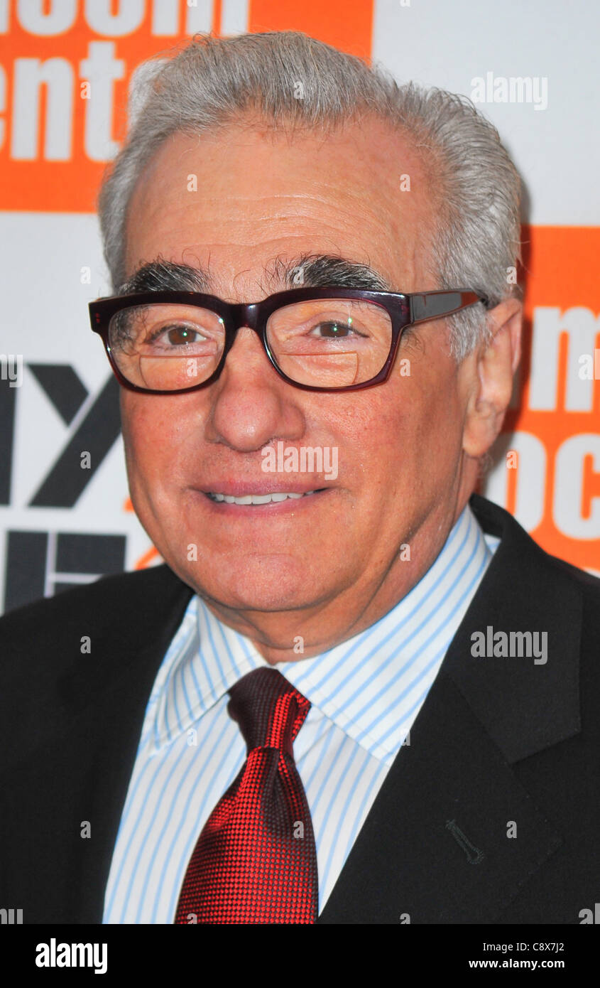 Martin Scorsese Ankünfte GEORGE HARRISON lebendigen NUREINEN Welt Premiere49th Film Festival NYFF Alice Tully Hall in New York Stockfoto