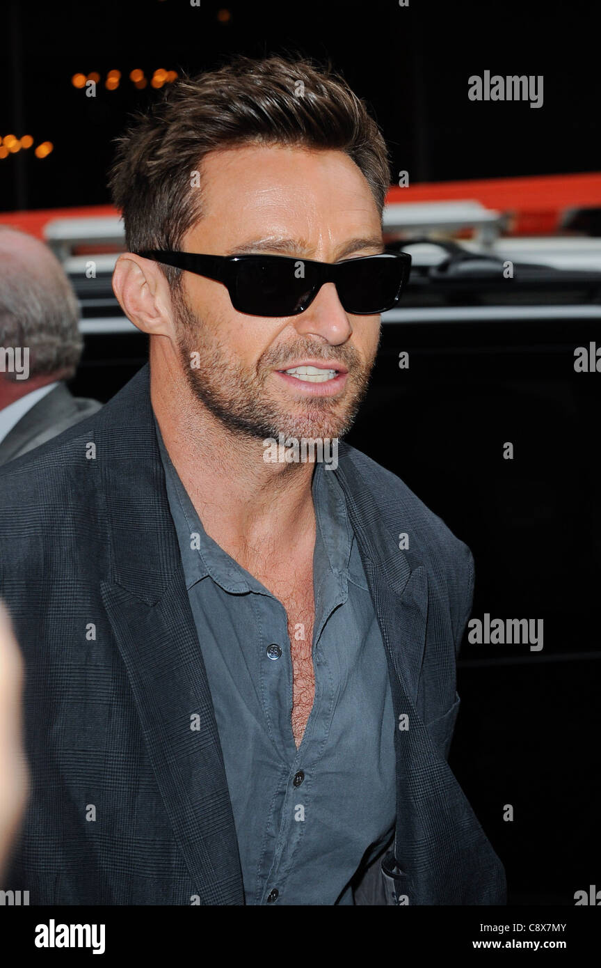 Hugh Jackman EntersMTV Studios, über Promi-Schnappschüsse - TUE New York NY 4. Oktober 2011 Foto Ray Tamarra/Everett Collection Stockfoto