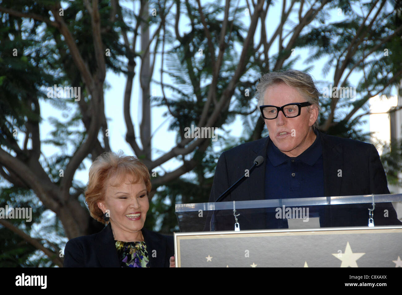 Maria Elena Holly Gary Busey Atinduction Zeremonie Star OnHollywood Walk Fame Zeremonie Buddy Holly N Vine Street Los Angeles CA Stockfoto
