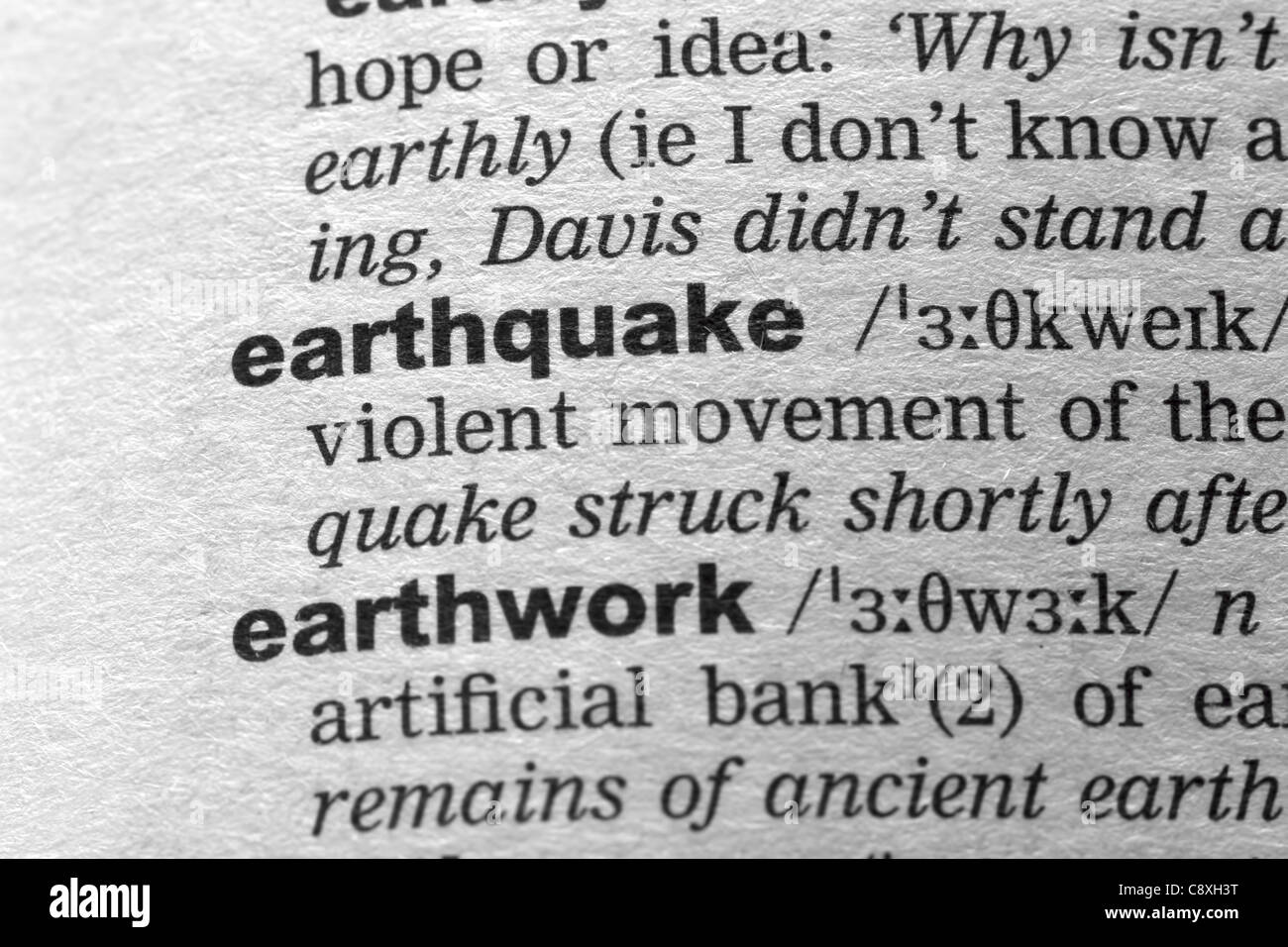 Erdbeben-Wort in Englisch-Wörterbuch. Stockfoto