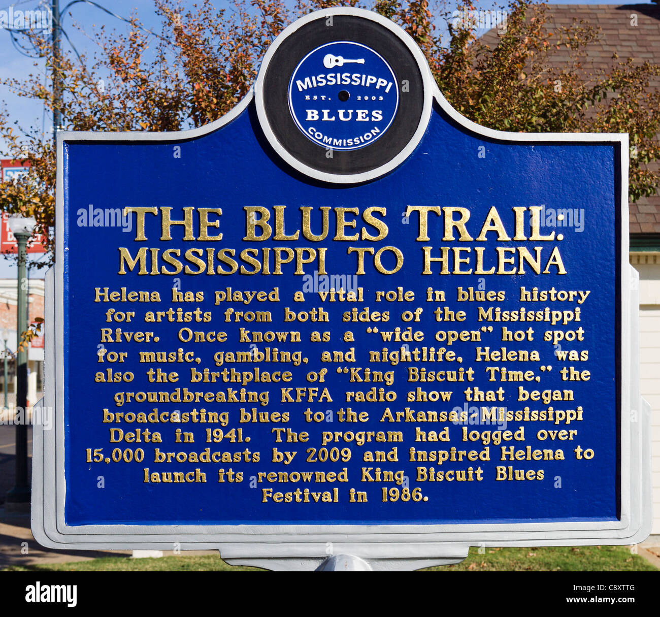 Historische Gedenktafel an Cherry Street in der Innenstadt von Helena, Arkansas, USA - ein Zentrum des Delta-Blues-Musik auf dem Mississippi Stockfoto