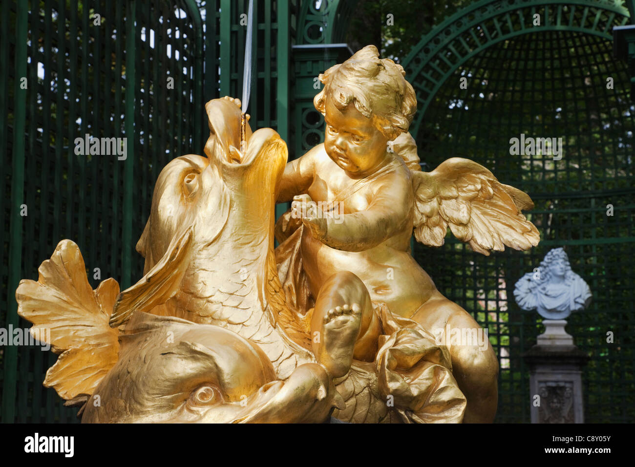 Deutschland, Bayern, romantische Straße, Schloss Linderhof, dekorative Brunnen Stockfoto