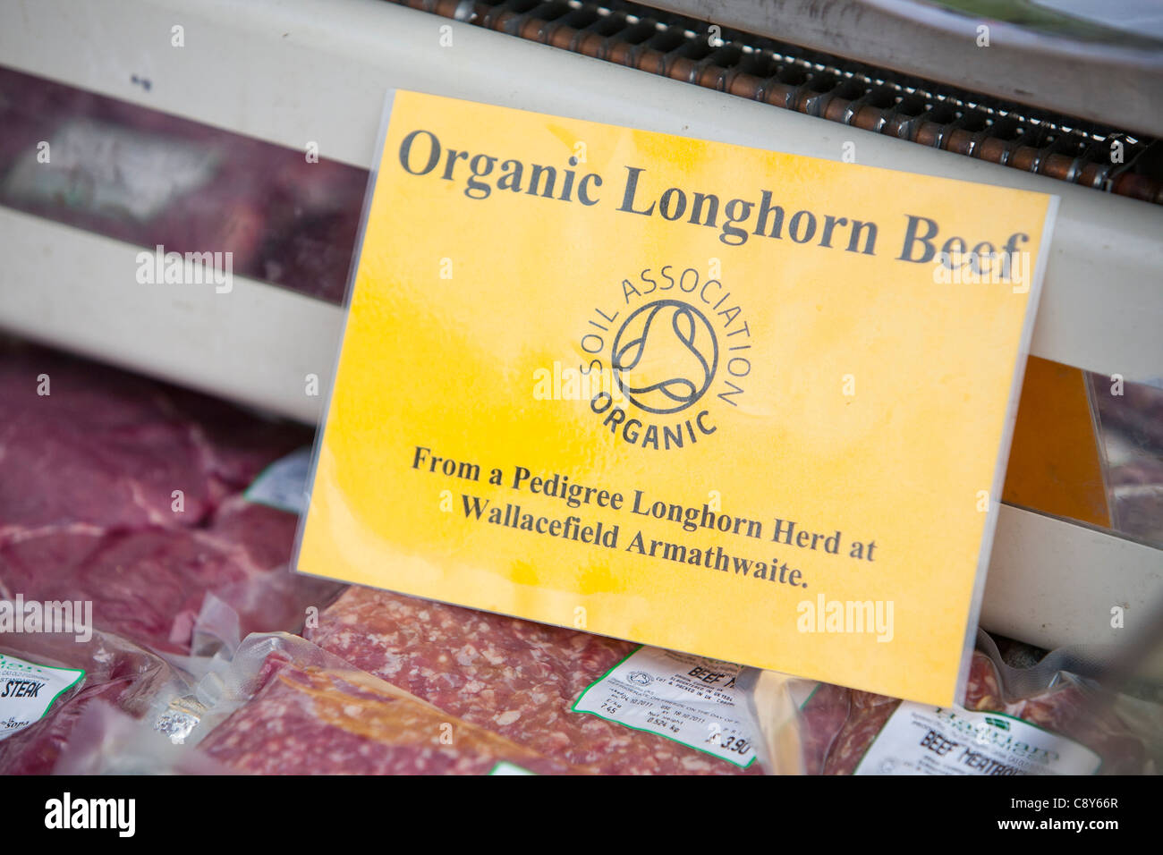 Bio-Fleisch auf einem Bio-Produzenten Stand. Stockfoto
