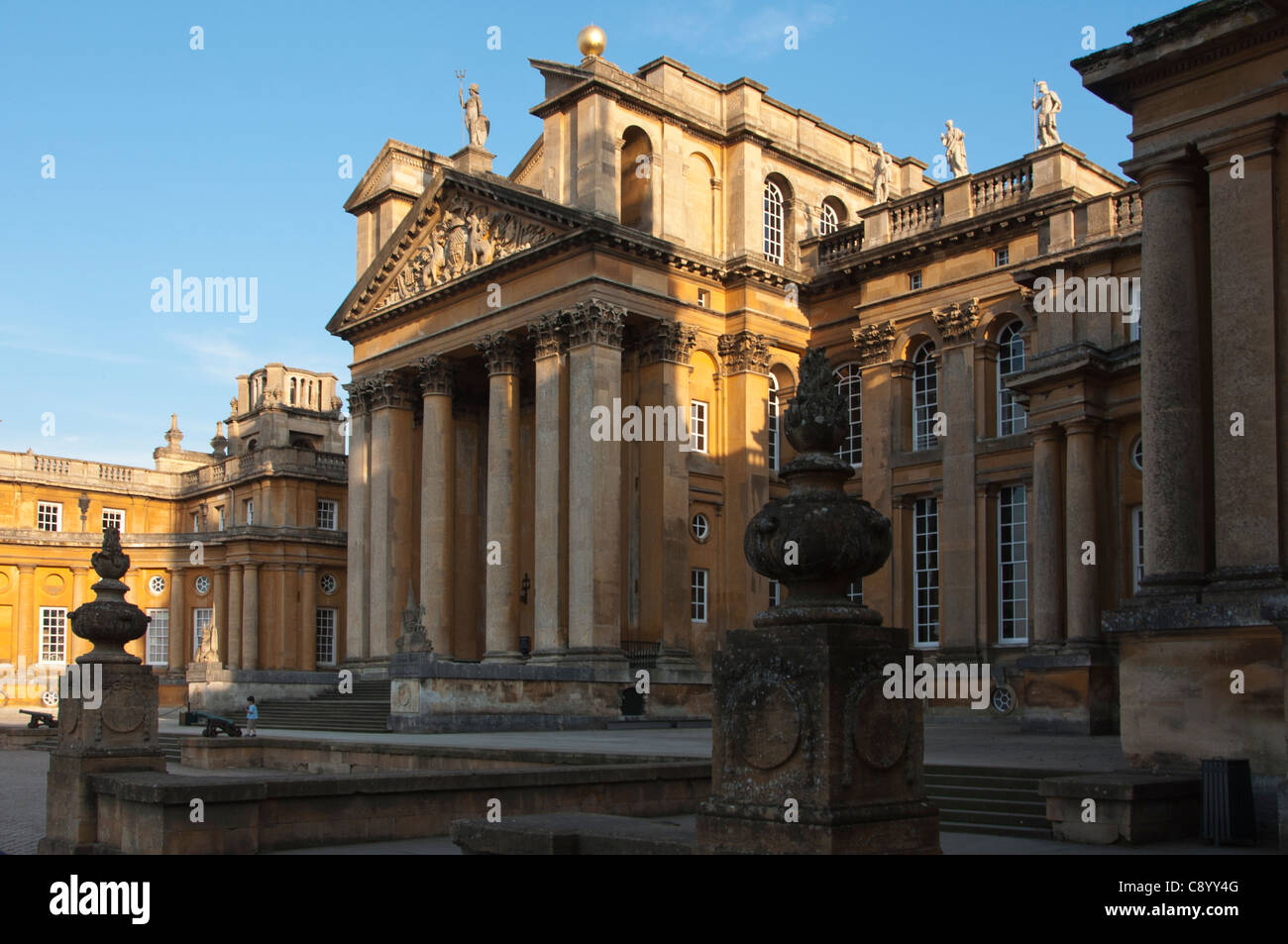 Vorderansicht des Blenheim Palace Oxfordshire England UK Stockfoto
