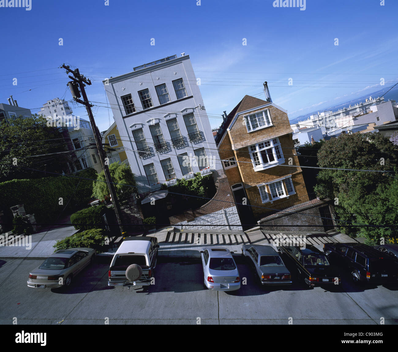 Die Filbert Street im Stadtteil Russian Hill von San Francisco ist mit