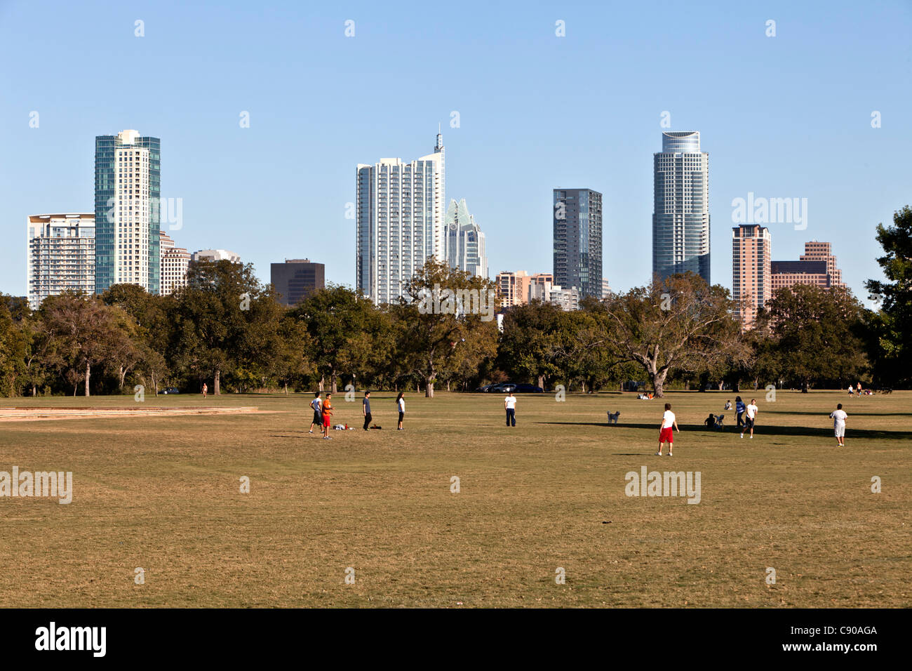 Austin Stadtbild, Erholung, Männer Fußball spielen. Stockfoto