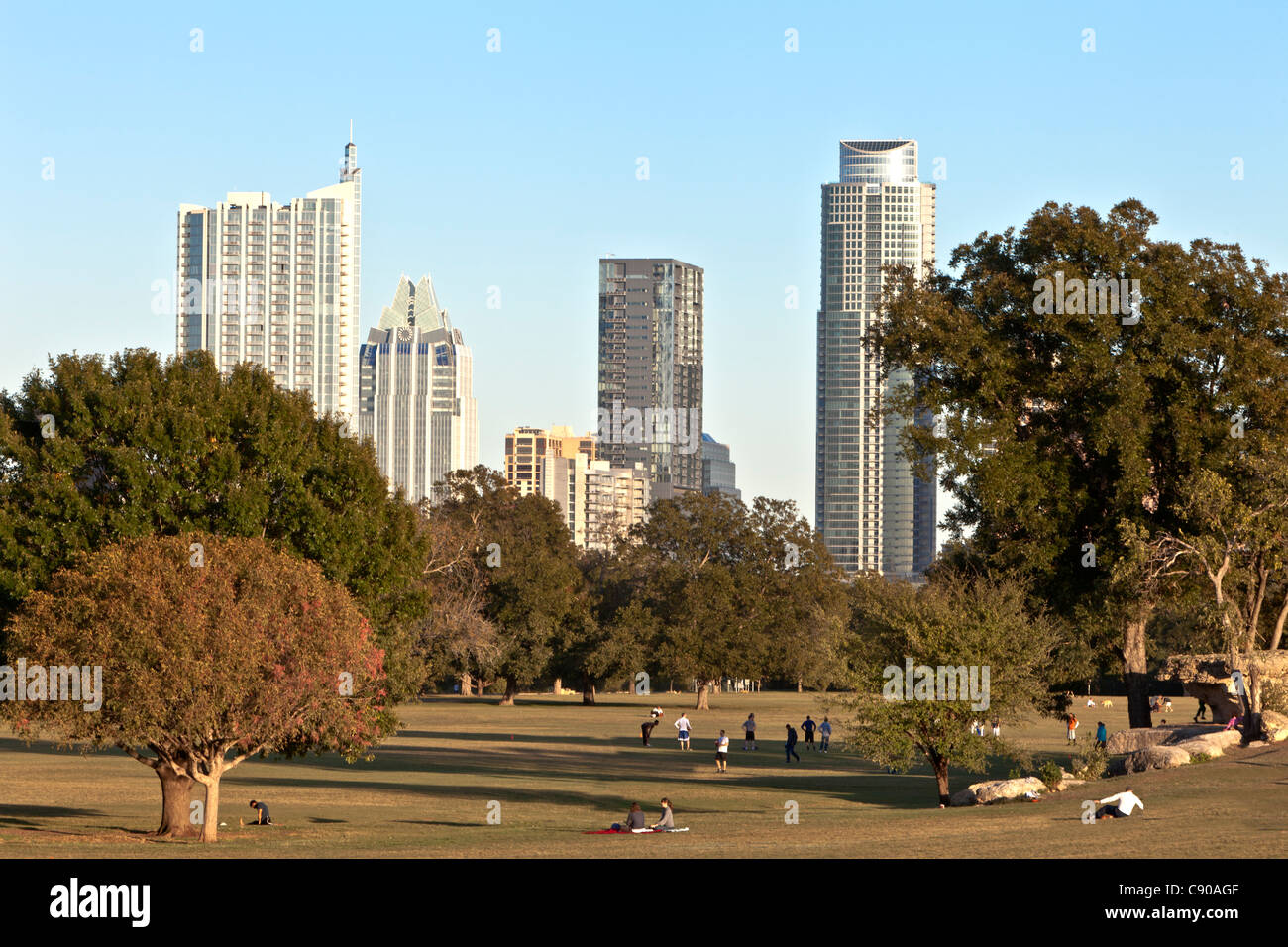Austin Stadtbild, Erholung, Männer Fußball spielen. Stockfoto