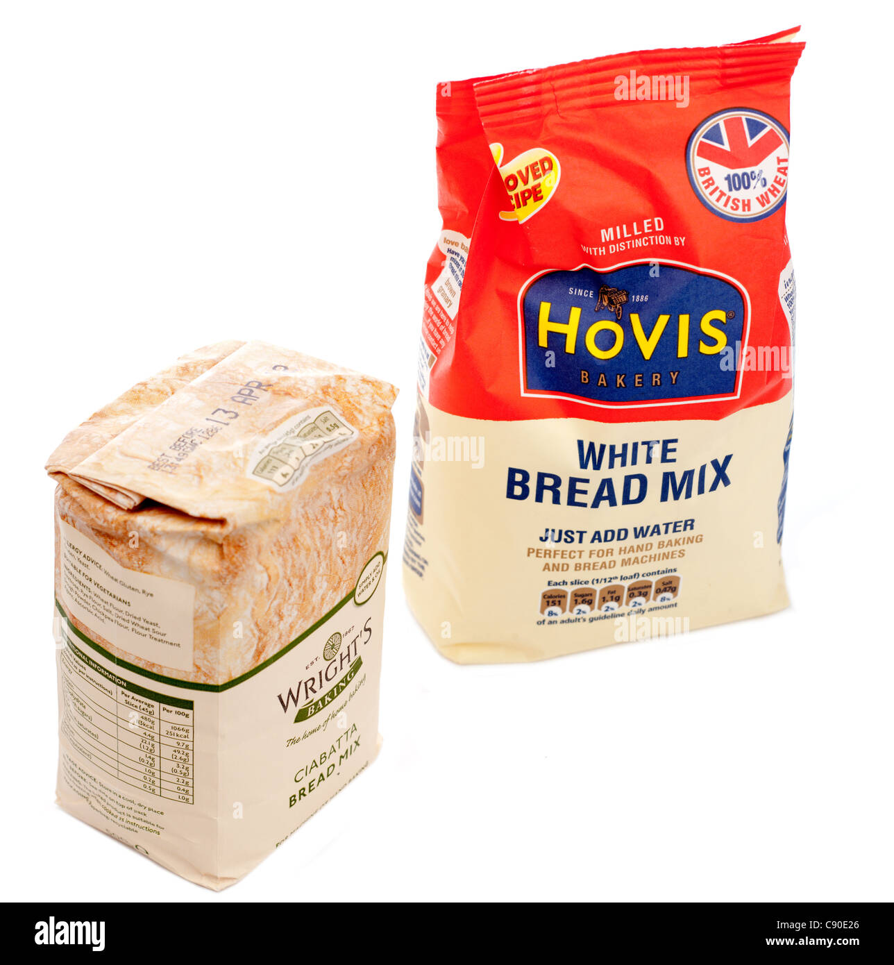 Tasche des Wrights Ciabatta-Brot-Mix und eine Tasche von Hovis Weißbrot backen zu Hause Hand mischen Stockfoto