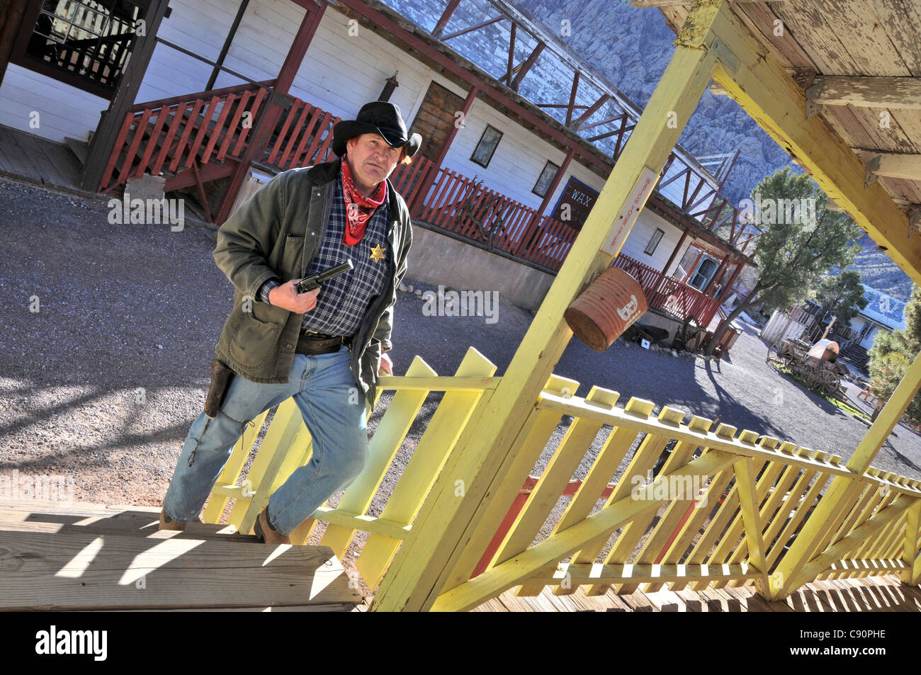 Mann in Verkleidung an den alten Nevada Bonnie Springs in der Nähe von Las Vegas, Nevada, USA, Amerika Stockfoto