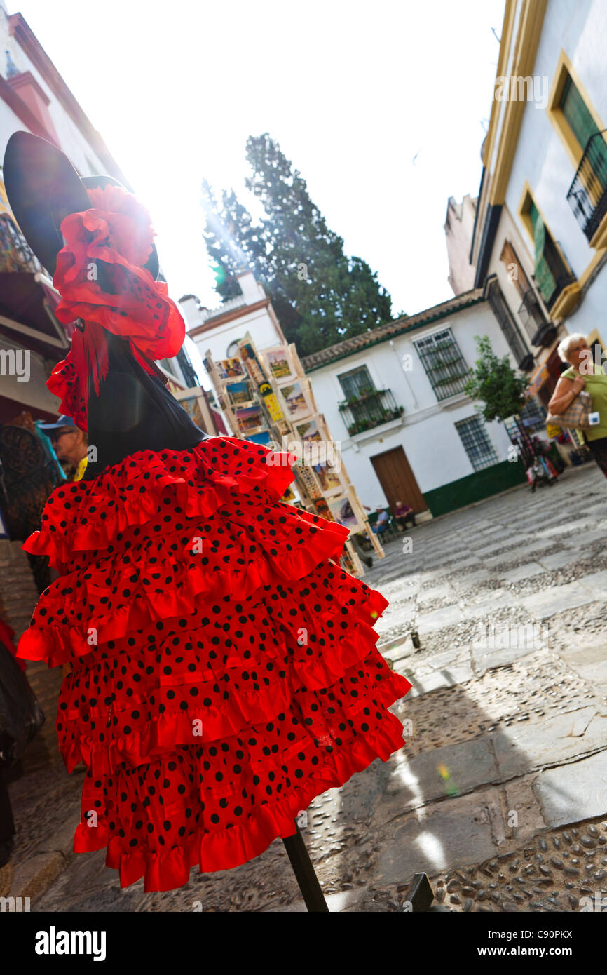 Flamenco-Kleid zum Verkauf, Sevilla, Spanien Stockfoto