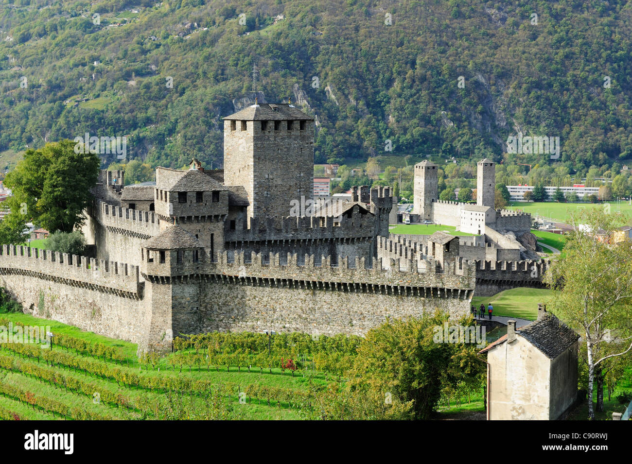 Burg Montebello und Castelgrande, Bellinzona, UNESCO World Heritage Site Bellinzona, Tessin, Schweiz, Europa Stockfoto