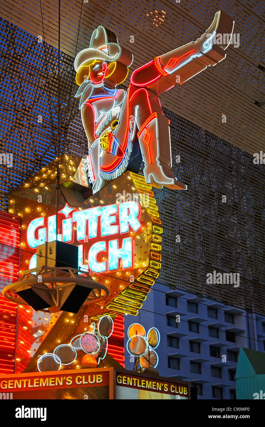 Glitter Gulch ist ein modernes Einkaufszentrum von touristischen Attraktionen großen Casinos und Strip-Shows, die jetzt genannt Fremont Experience Bereich Stockfoto