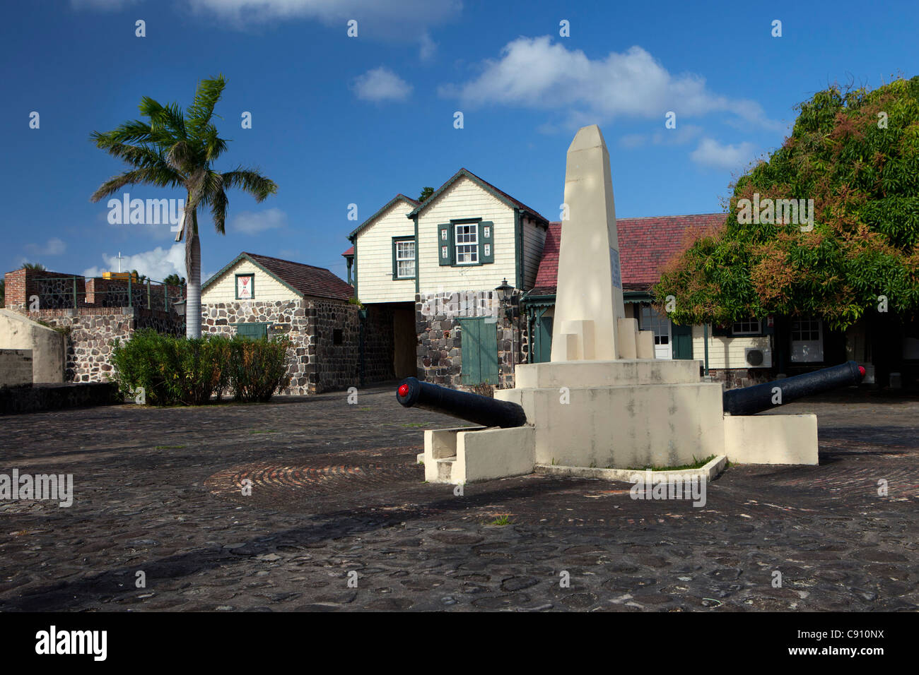 Den Niederlanden, Oranjestad, Sint Eustatius Insel, Niederländische Karibik. Fort Oranje, gebaut im Jahre 1629. Stockfoto