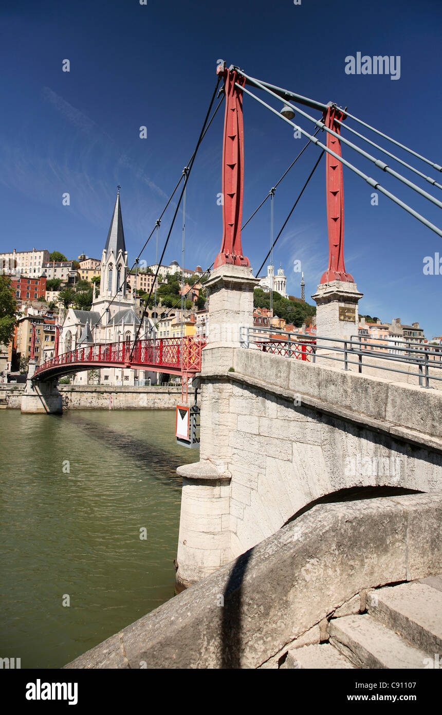 Die Passerelle Paul Couturier-Brücke wurde im Jahre 1853 eröffnet. Es besteht aus einer Spannweite von 87m Wanderprediger Kabel, Polen Stockfoto