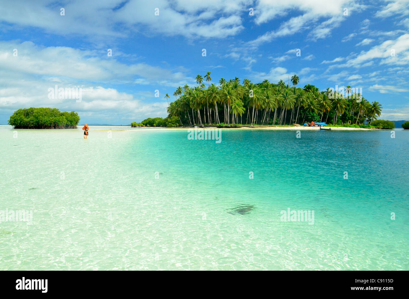 Paniki Insel, Raja Ampat Inseln in der Nähe von West-Papua, Indonesien im Korallen-Dreieck, Pazifischen Ozean. Stockfoto