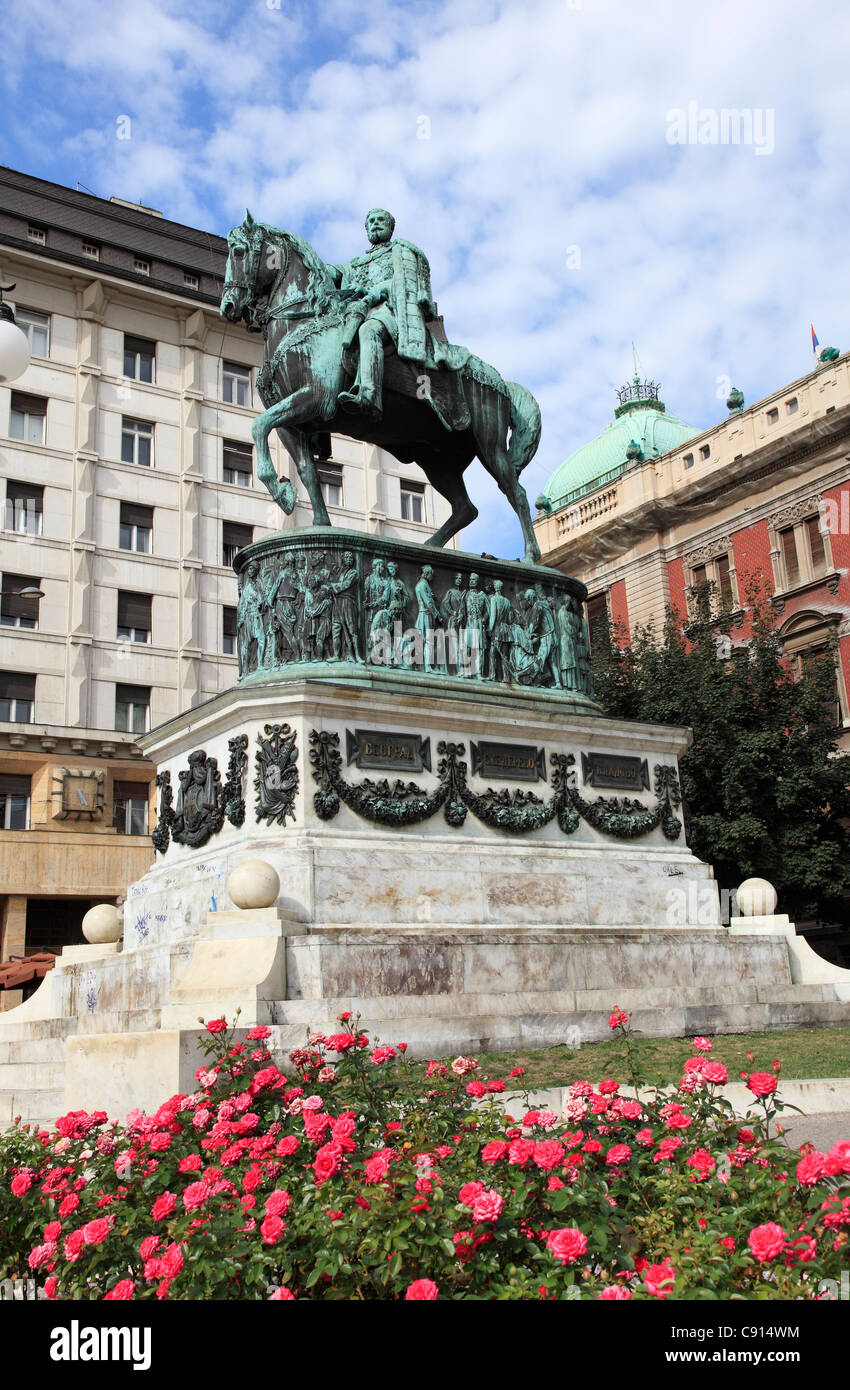 Die Statue des Prinzen Mihailo am Platz der Republik ist eine große Reiterstatue des 19. Jahrhunderts Herrschers ermordet wurde. Stockfoto