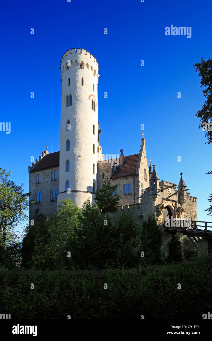 Schloss Lichtenstein, Schwäbische Alb, BadenWürttemberg, Deutschland Stockfotografie Alamy