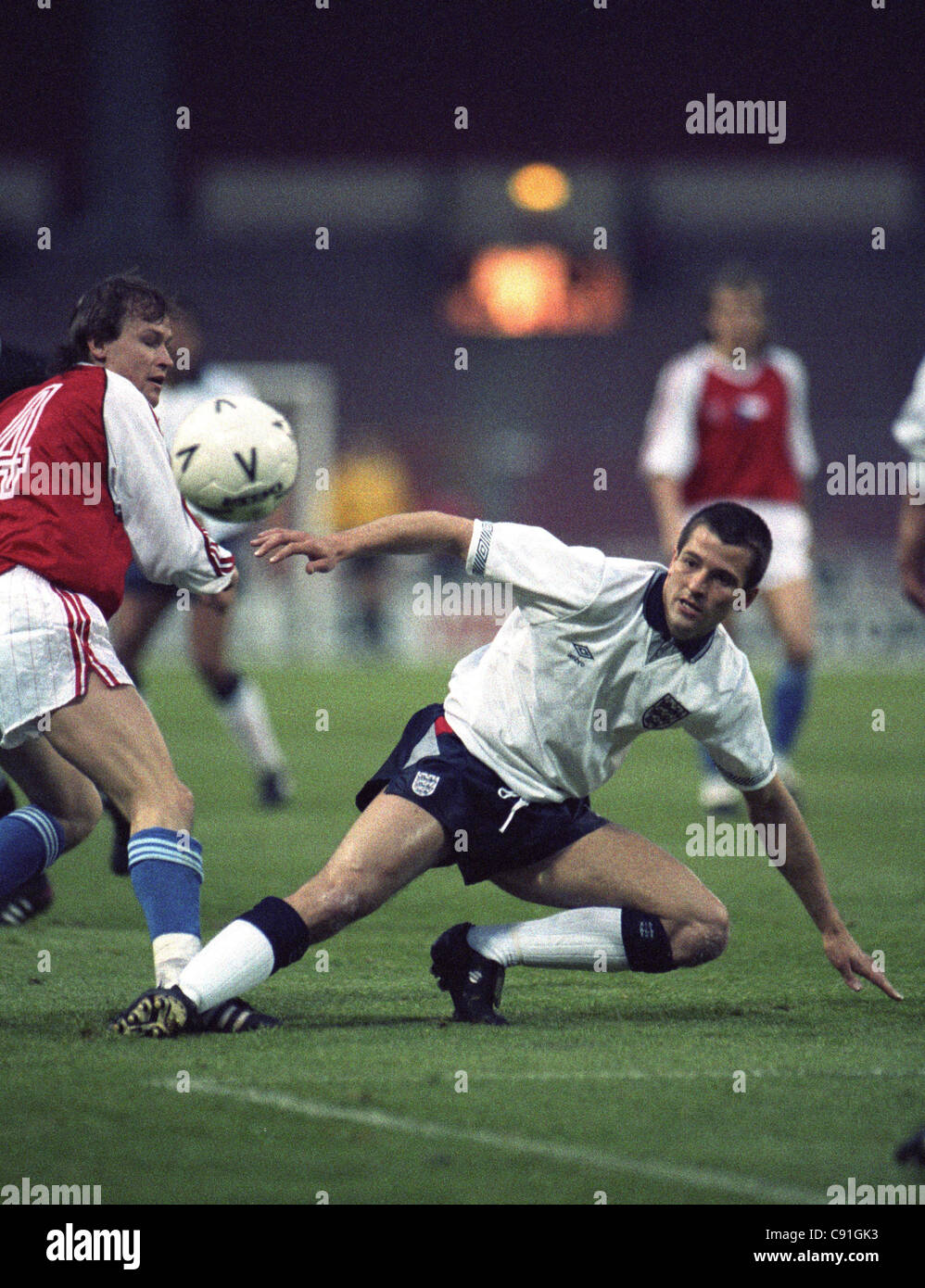 England V Tschechoslowakei im Wembley-Stadion 25.04.1990 Steve Bull Stockfoto