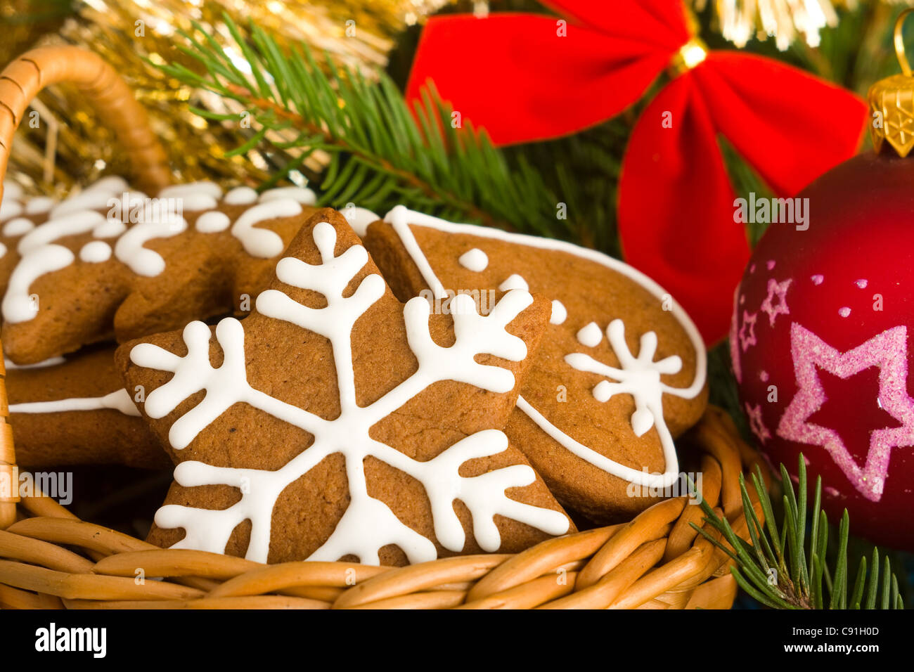 Hausgemachte Weihnachtskekse - Lebkuchen Stockfoto