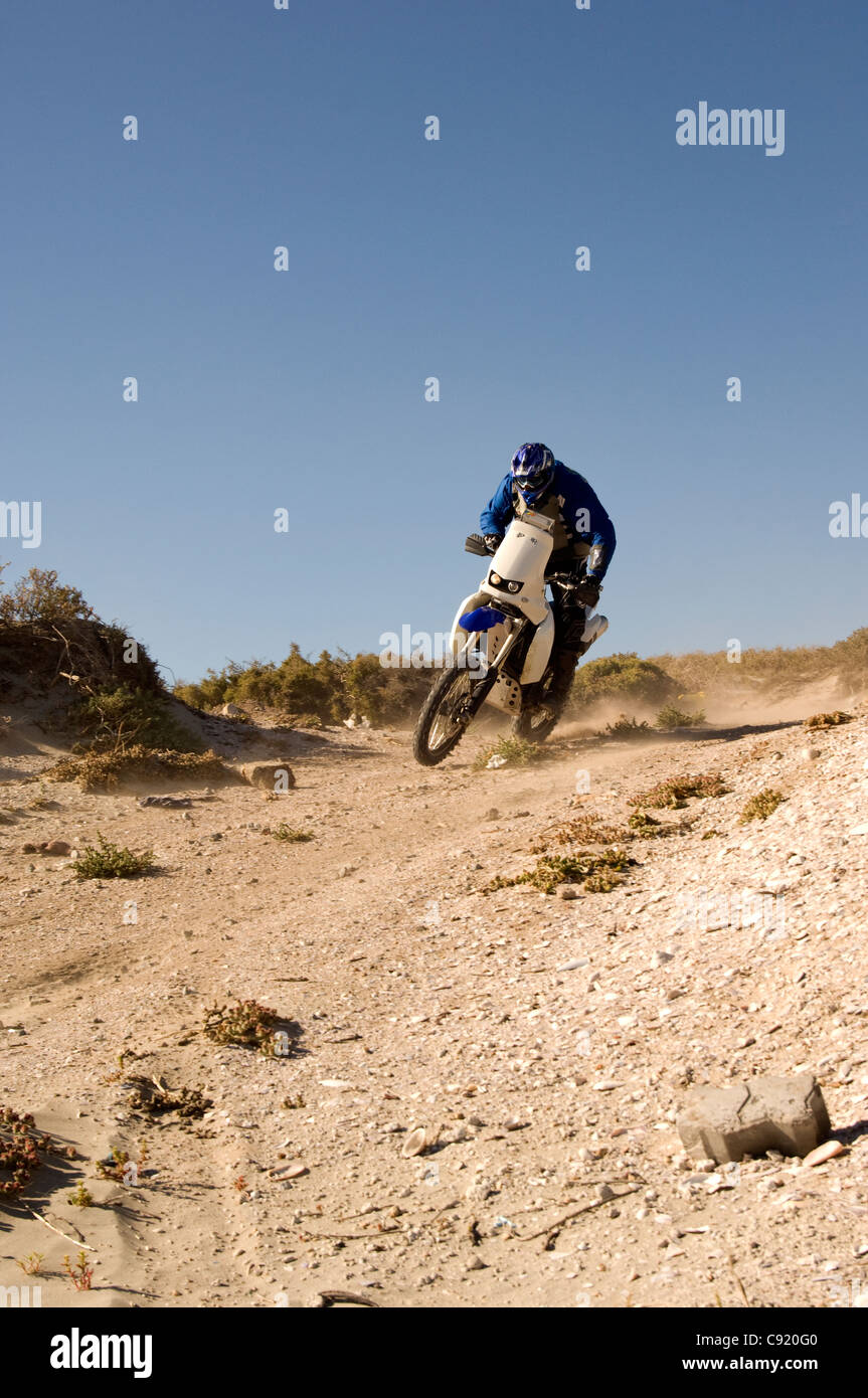 Motorcross oder off-Road Motocycling ist eine beliebte Sportart in Südafrika, wo die Landschaft anspruchsvolles Gelände für bietet, Stockfoto
