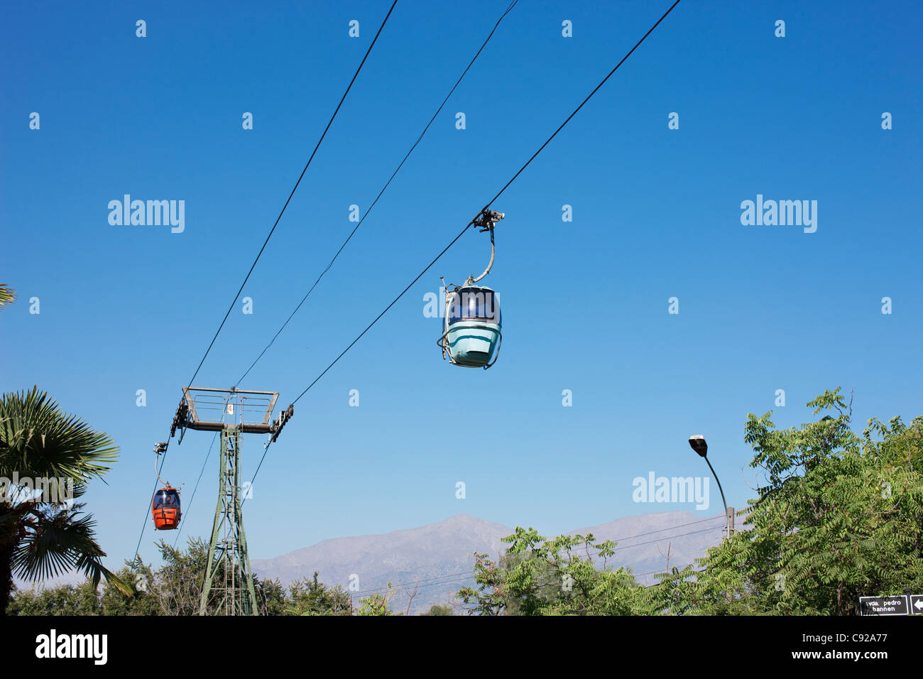 Chile, Santiago, Seilbahn zum Cerro San Cristobal (San Cristóbal) Stockfoto