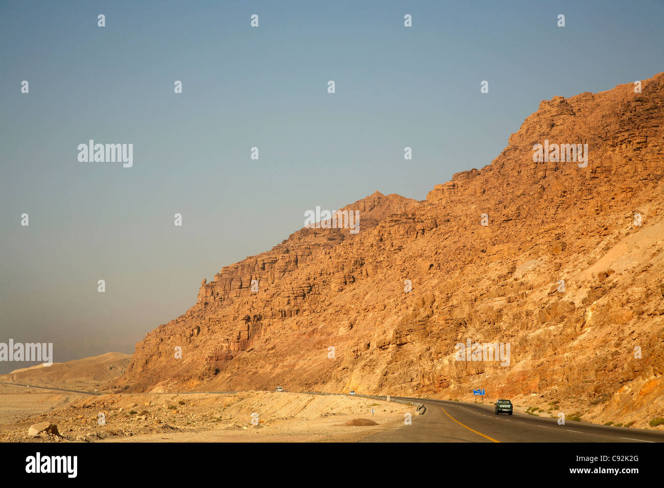 Die Straße entlang dem Toten Meer, Jordanien. Stockfoto