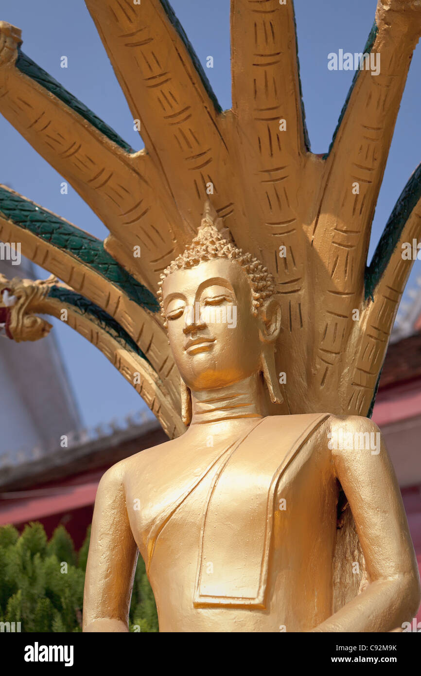 Buddha-Statue im Wat Mai Suwannaphumaham, Luang Prabang, Laos. Stockfoto
