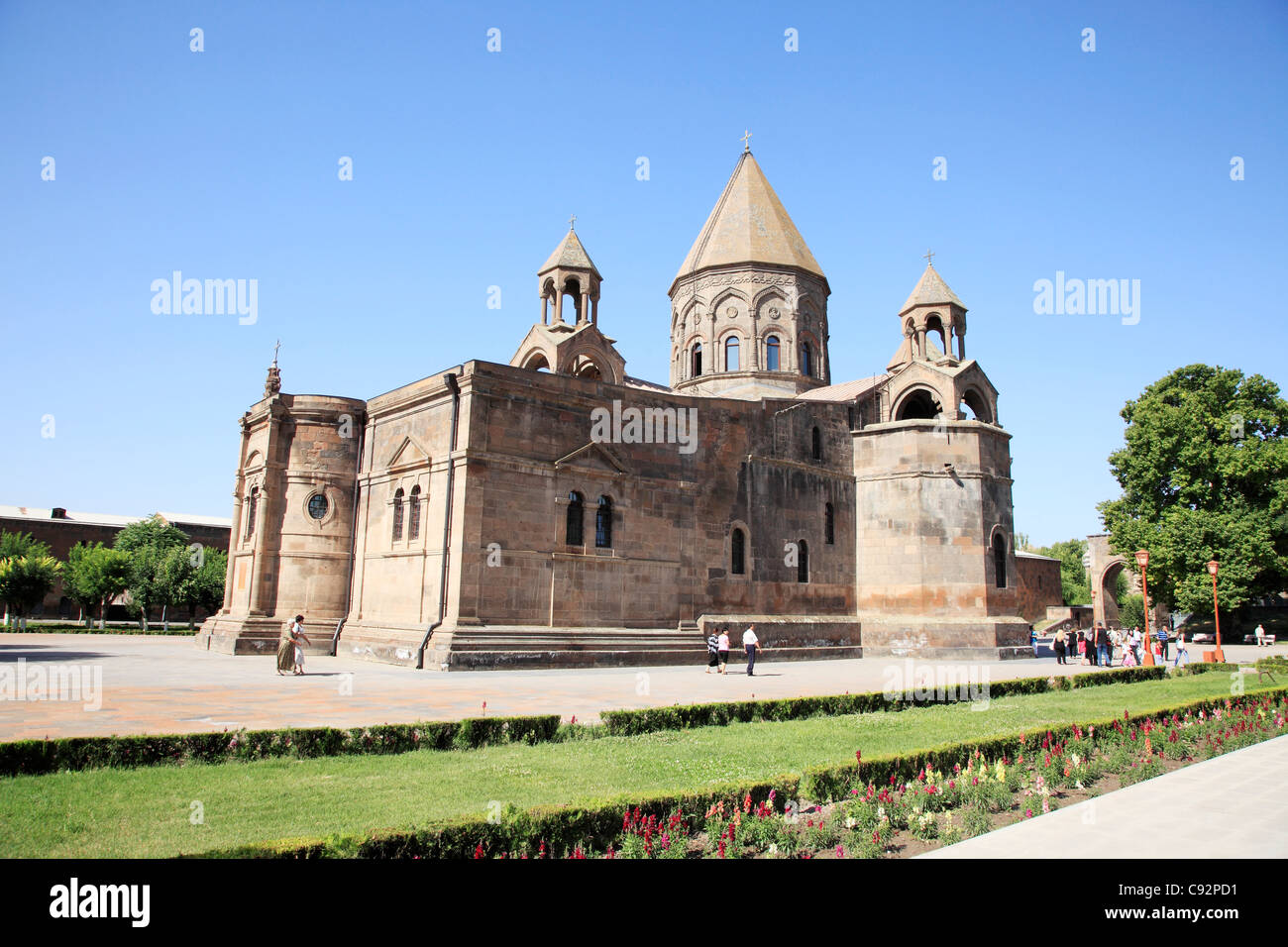 Die Mutter-Kathedrale des Heiligen Etschmiadzin ist ein 4. Jahrhundert armenische Kirche und der wichtigste Ort der Anbetung in Armenien. Stockfoto