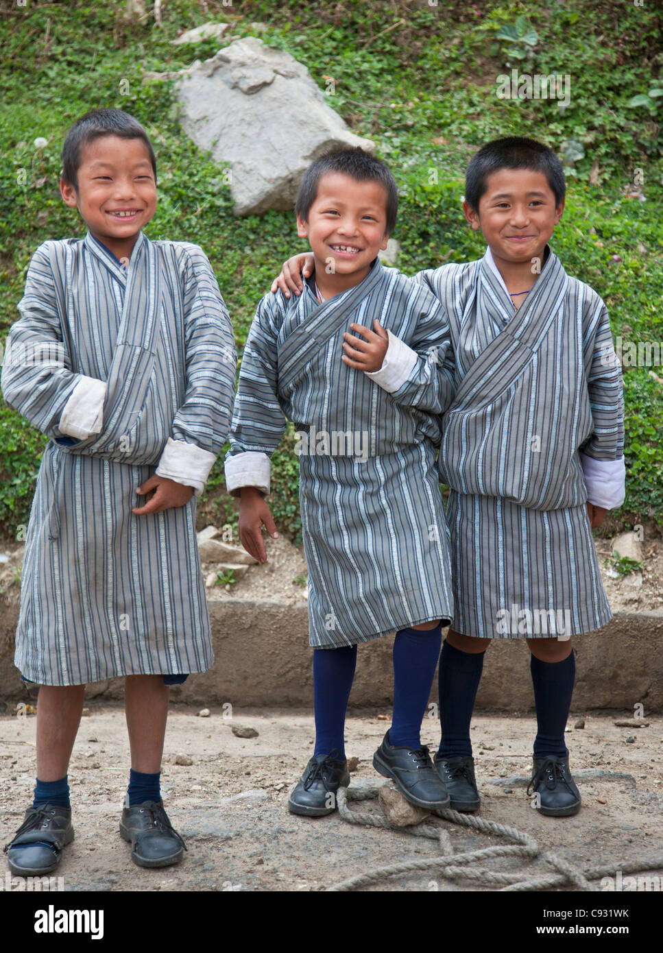 Glückliche Schulkinder in Mongar, einem kleinen Hügel-Stadt in Ost Bhutan. Stockfoto