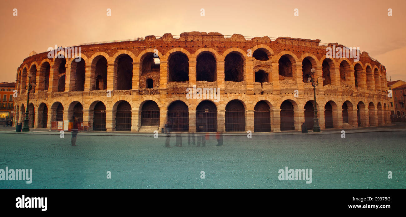 Italien, Veneto, Verona, der berühmten "Arena di Verona"; dient vor allem als Opern-Freilichtbühne Stockfoto