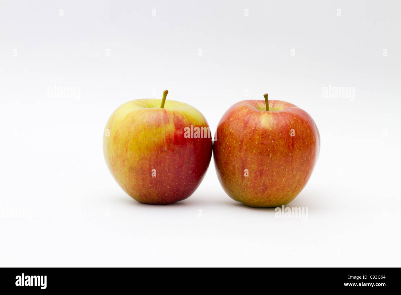 Äpfel auf weißem Hintergrund Stockfoto
