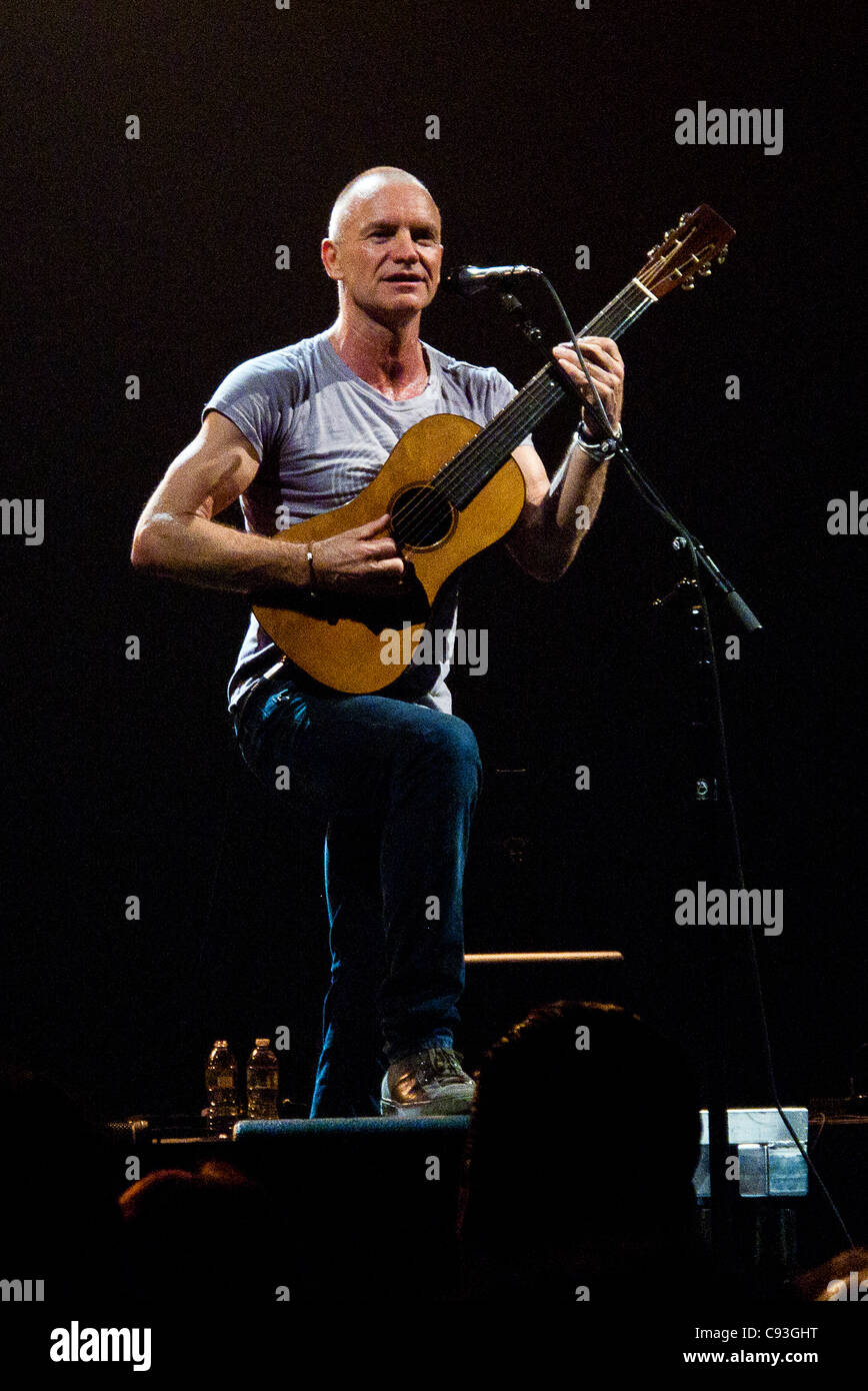 Sting singer Fotos und Bildmaterial in hoher Auflösung Alamy