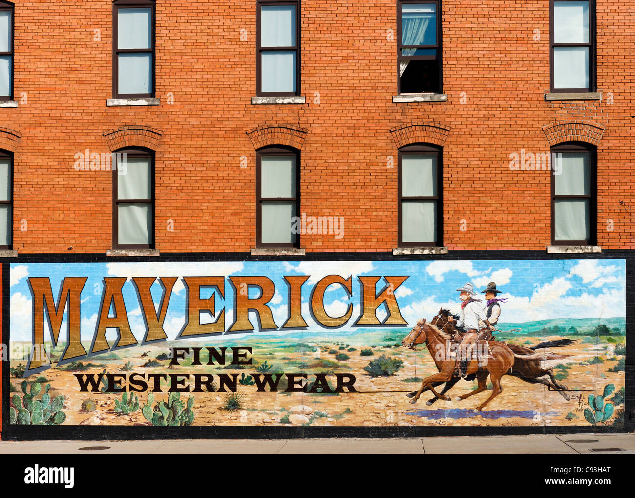 Wandbild Werbung Maverick Western Wear auf der Main Street in der Nähe von Exchange Avenue, Stockyards District, Fort Worth, Texas, USA Stockfoto