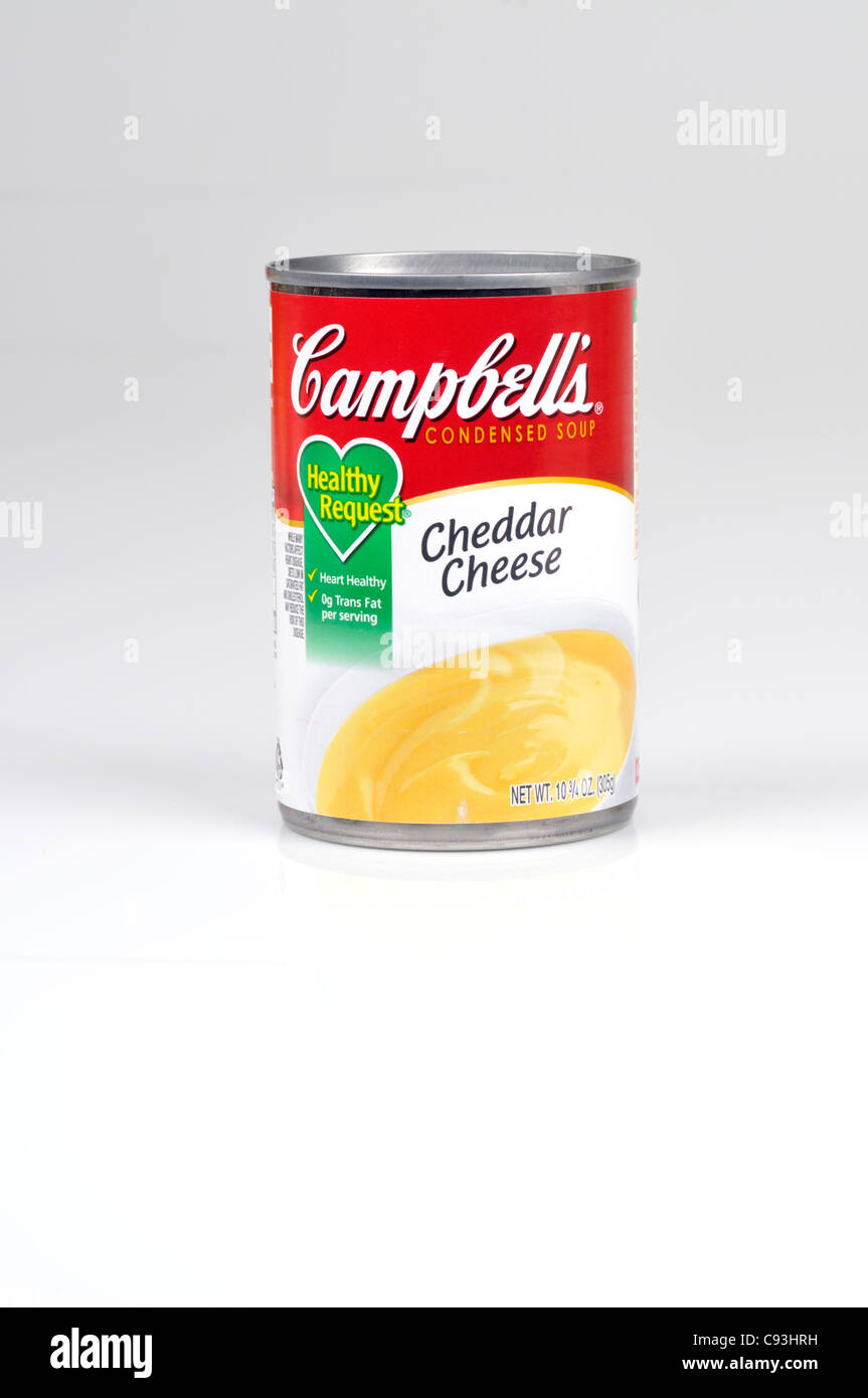 Campbells Cheddar-Käse-Suppe auf weißem Hintergrund Ausschnitt kann Stockfoto