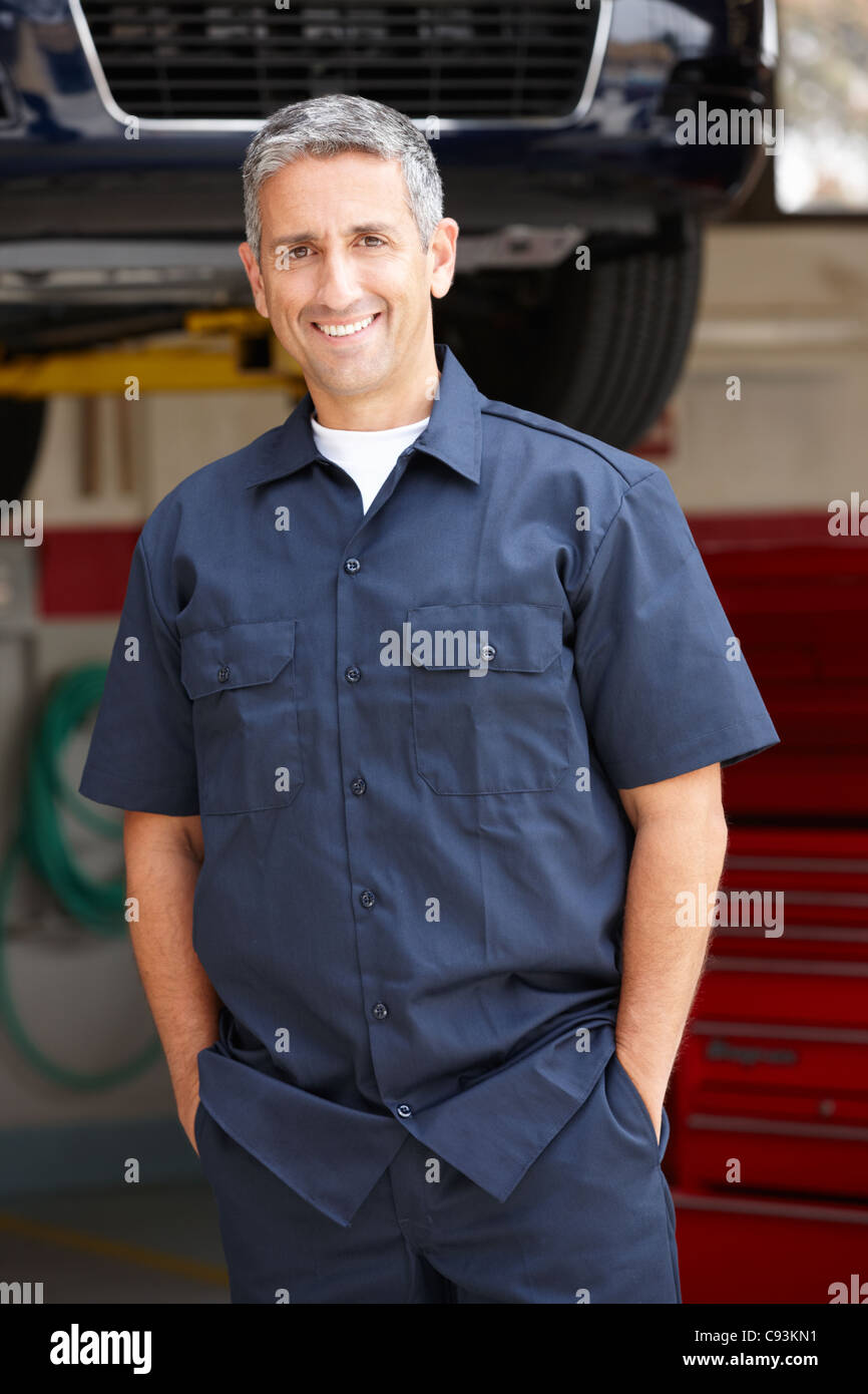 Mechaniker bei der Arbeit Stockfoto