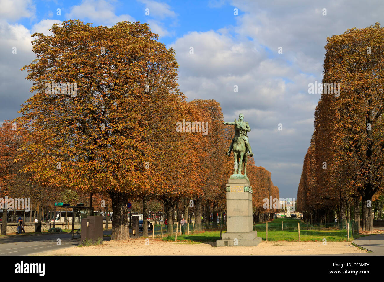 Statue von Simon Bolivar, Cours la Reine, Paris. Stockfoto