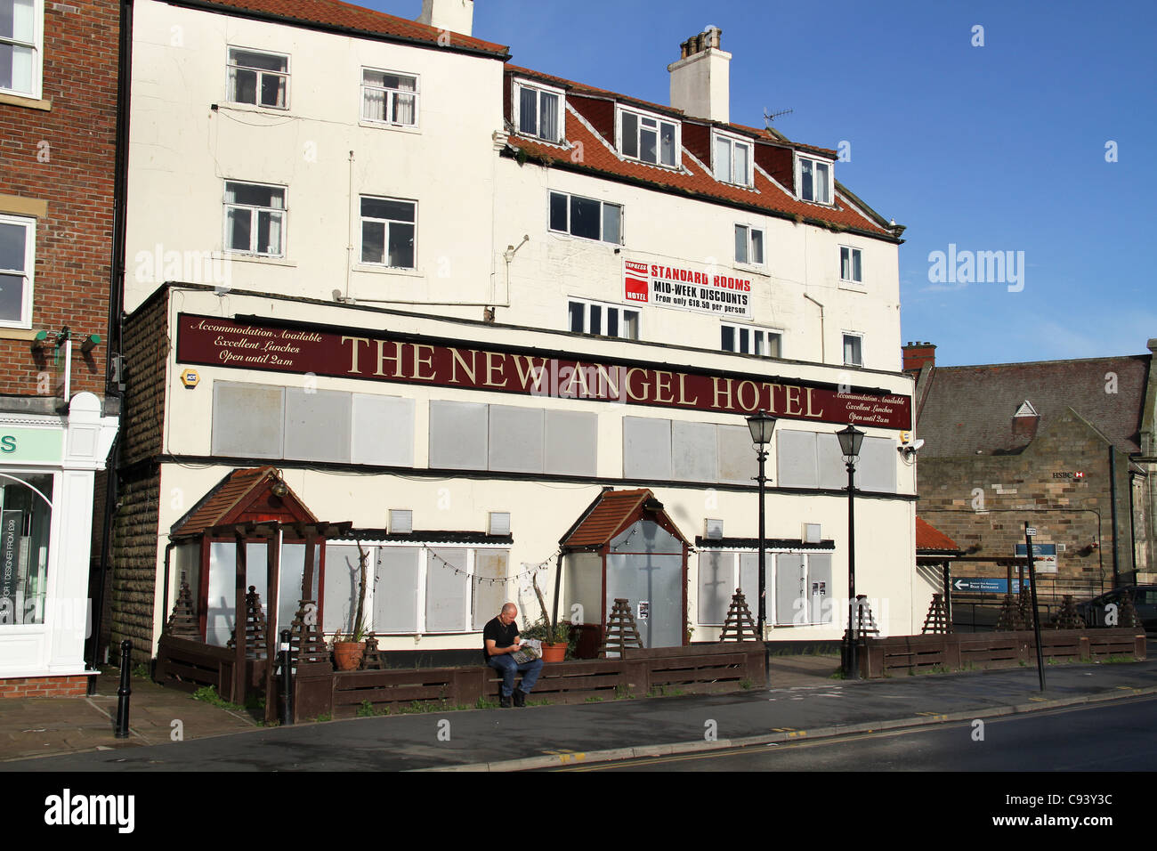 Meer-Gaststätte-Hotel geschlossen. Stockfoto