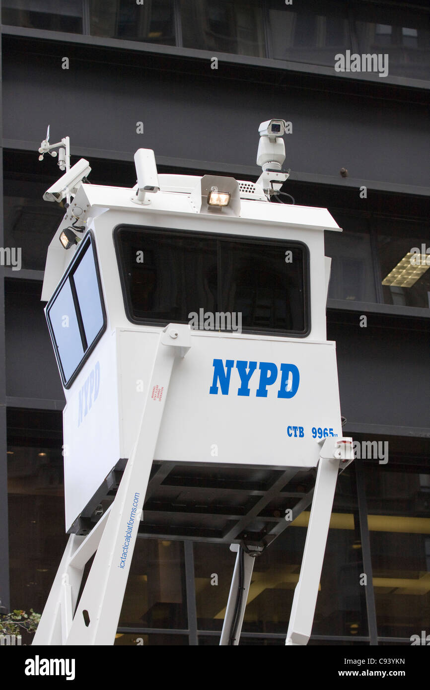 Polizei Aussichtsplattform außerhalb der Gebäude der Vereinten Nationen in New York Stockfoto