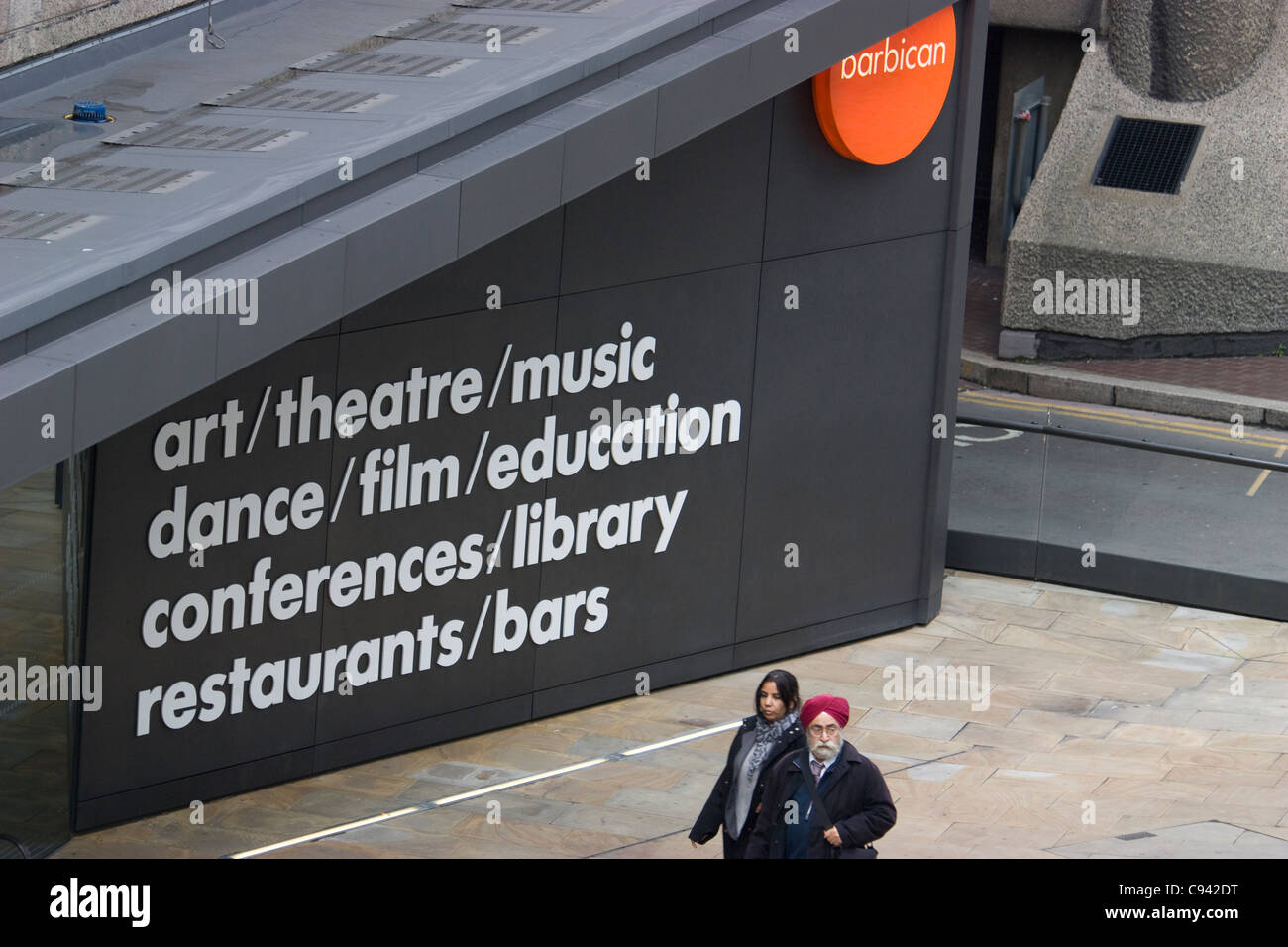 Barbican Kunstzentrum Eingang London UK Stockfoto