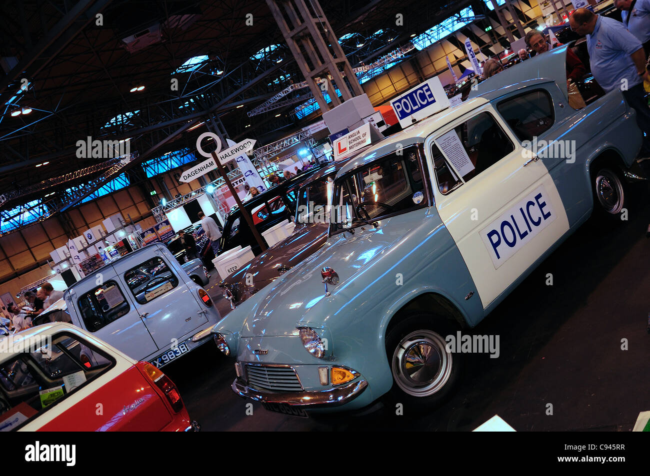 Ford Anglia Polizeiauto - der Footman James Classic Motor Show, Birmingham NEC Stockfoto