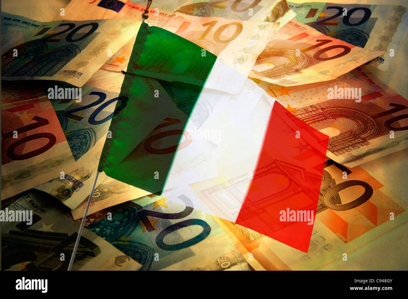 Italienische Flagge und Euro-Banknoten Stockfoto