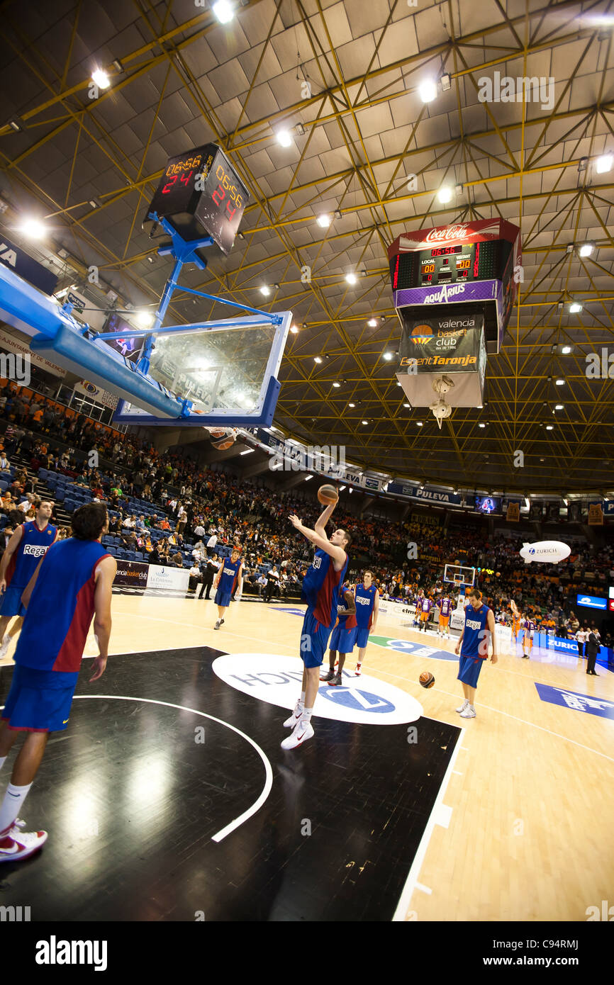 Reguläre Saison Basketball-match zwischen Valencia Basket Club und dem FC Barcelona, 7. Reise der Liga Endesa entspricht Stockfoto