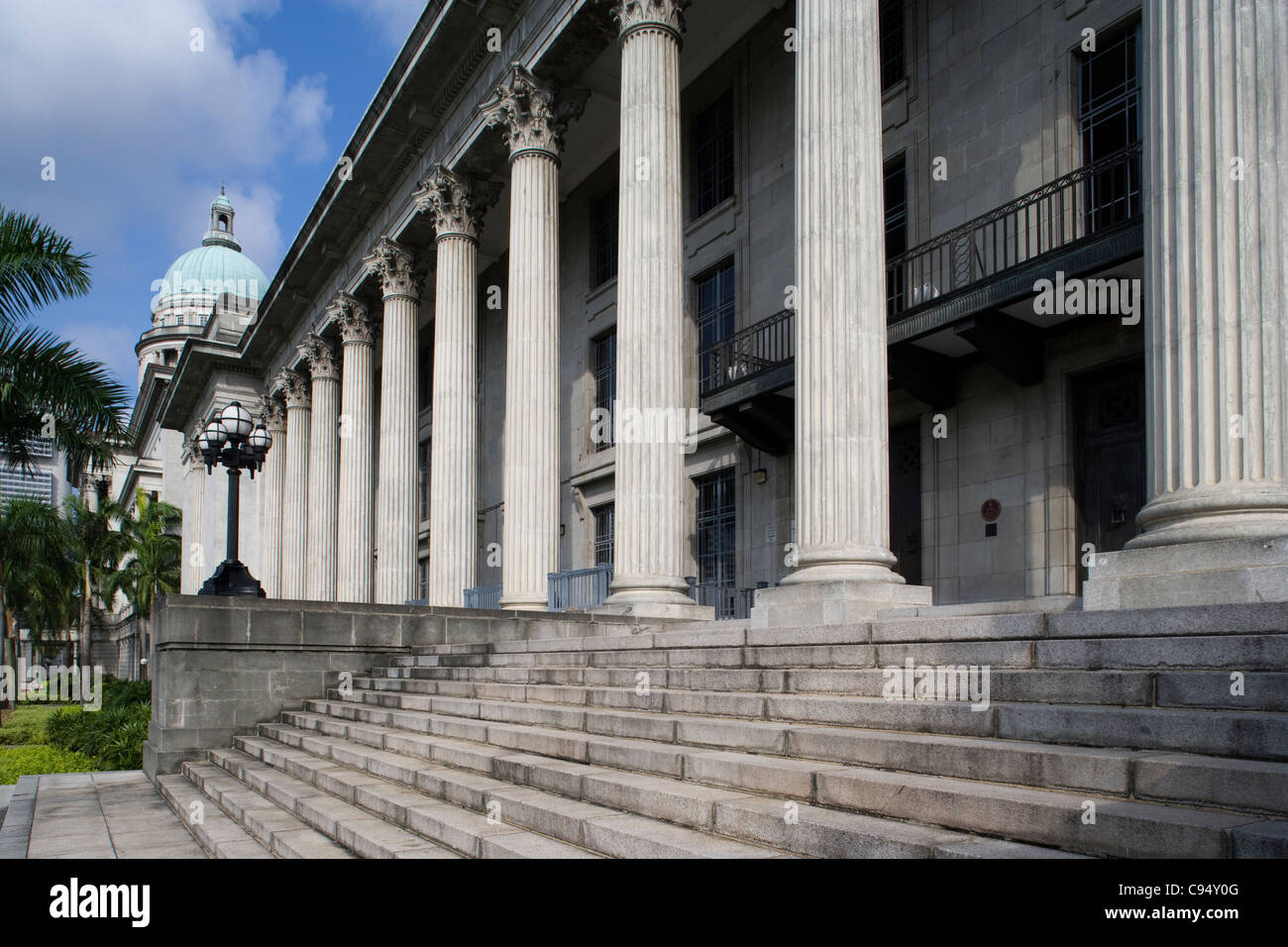 Kolonialen Stadtteil: St. Andrews Road - Rathaus & oberste Gerichtshof darüber hinaus Stockfoto