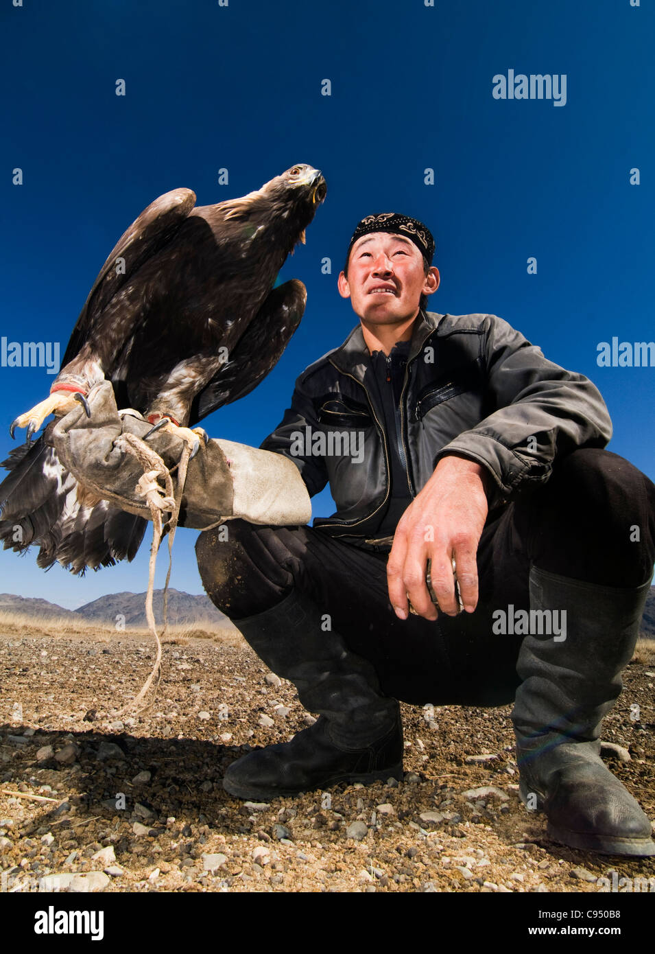 Kasachische Adler Jäger in der westlichen Mongolei. Stockfoto