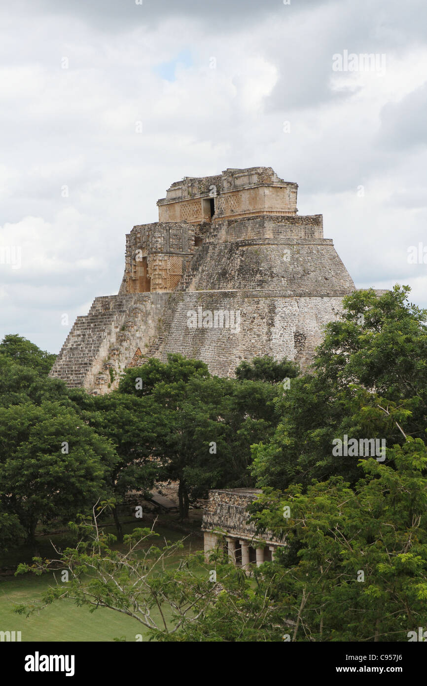 Eine Pyramide in den Ruinen von Uxmal in Mexiko Stockfoto