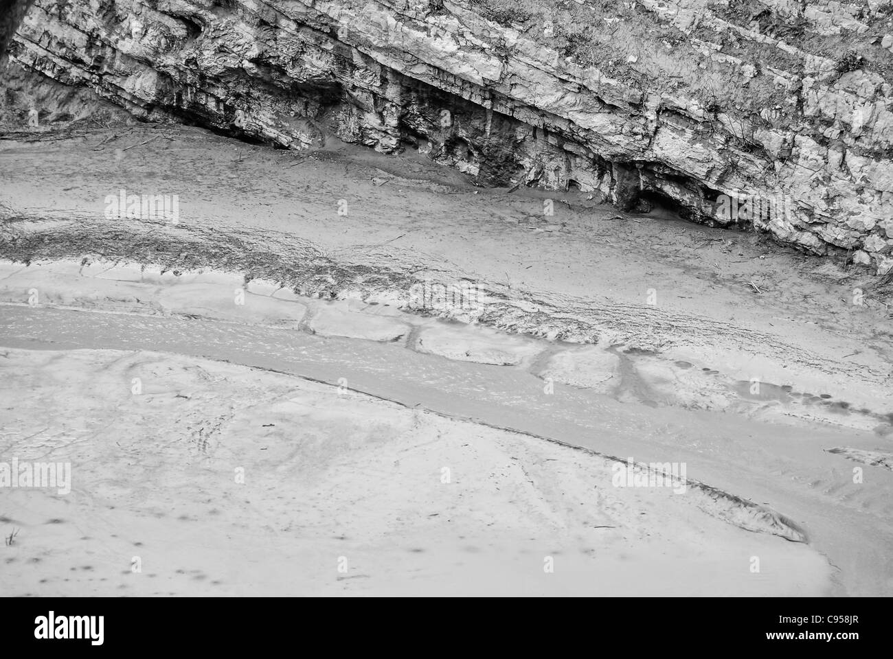 Trockenes Flussbett. In Italien Stockfoto