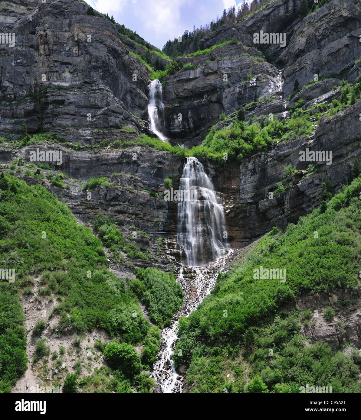 Brautschleier fällt in den Wasatch Mountains (in der Nähe von Provo, Utah) Stockfoto