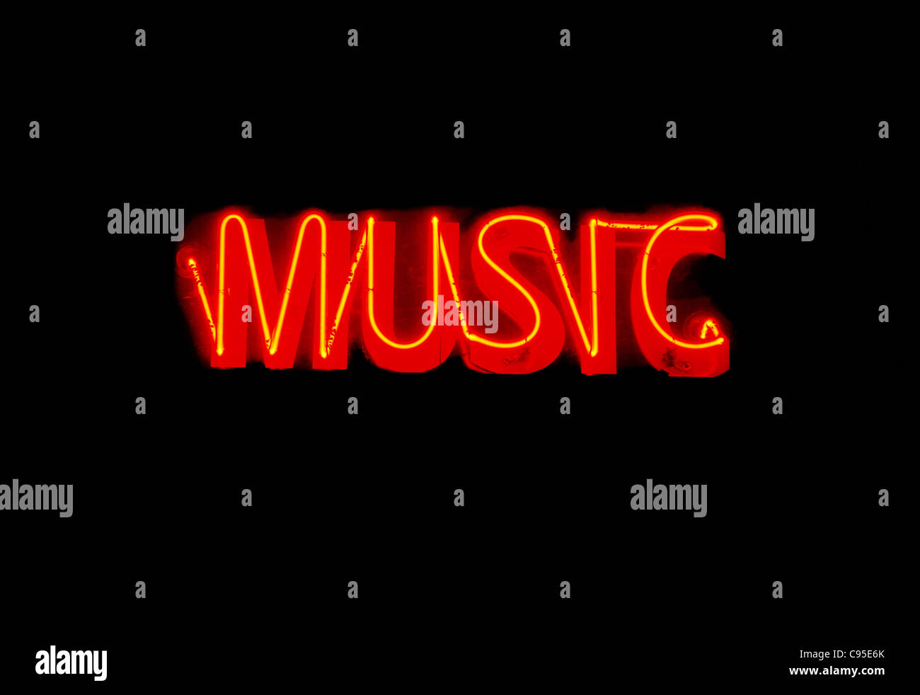 Roten Musik Leuchtreklame auf schwarzem Hintergrund isoliert Stockfoto